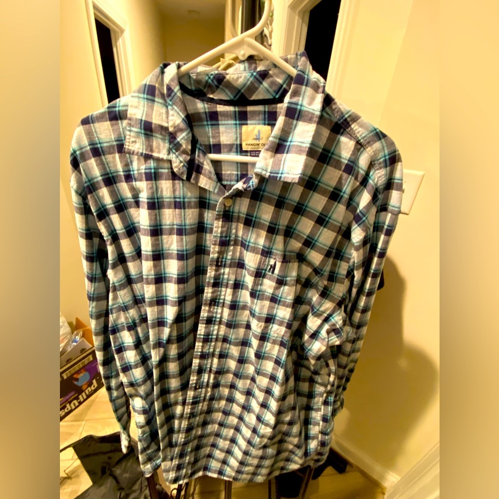 Johnnie-O Hangin’ Out button down in perfect condition